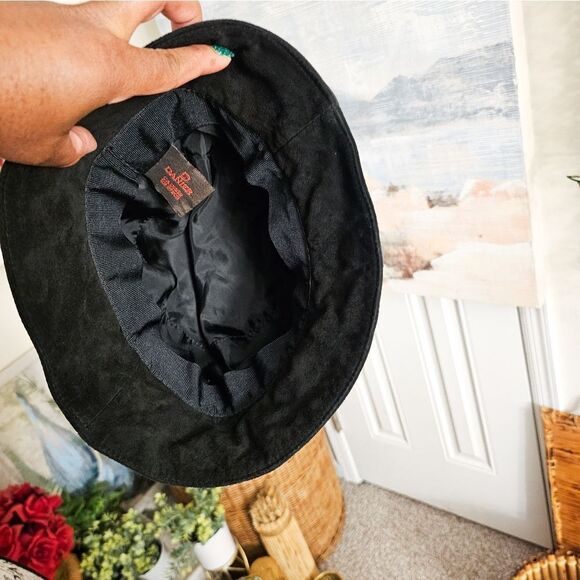 VTG Danier Genuine Suede Unisex Leather Bucket Style Hat. - Picture 3 of 15